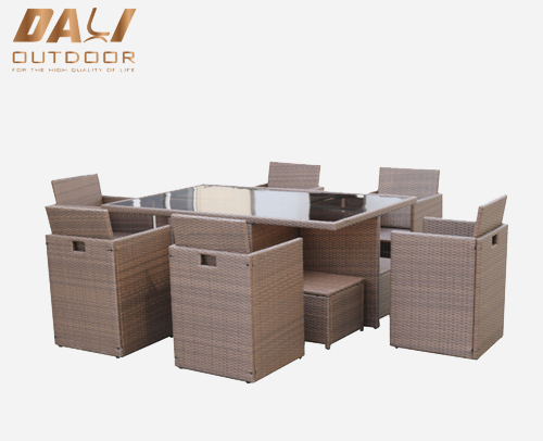 Tavolo da pranzo e sedie da giardino in rattan PE per mobili da esterno in vimini di alluminio di fabbrica di buona qualità